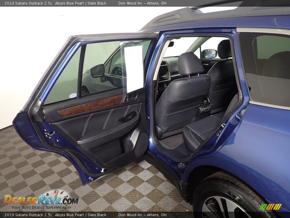 2019 Subaru Outback 2.5i Abyss Blue Pearl / Slate Black Photo #32