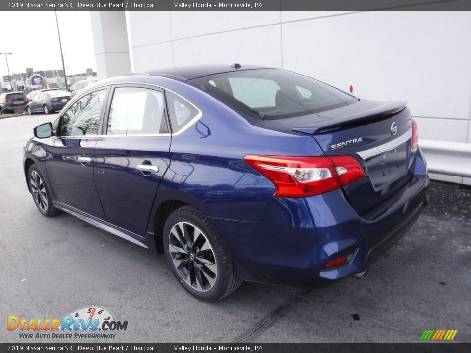 2019 Nissan Sentra SR Deep Blue Pearl / Charcoal Photo #8