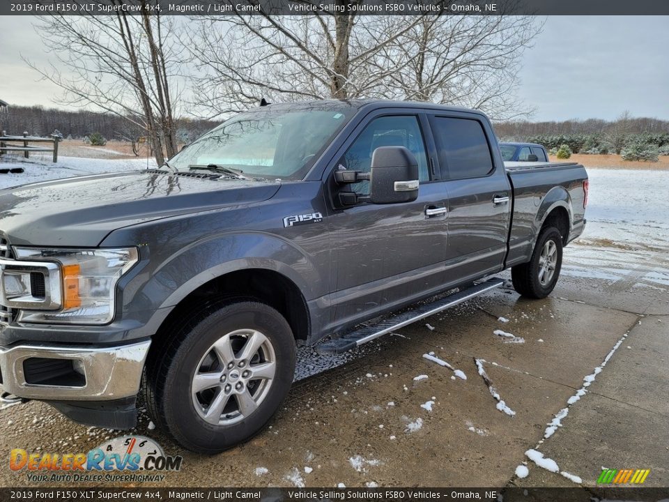 2019 Ford F150 XLT SuperCrew 4x4 Magnetic / Light Camel Photo #1