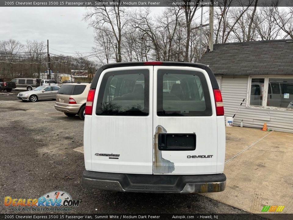 2005 Chevrolet Express 3500 15 Passenger Van Summit White / Medium Dark Pewter Photo #5