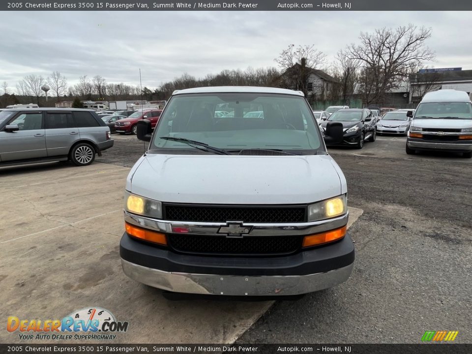 2005 Chevrolet Express 3500 15 Passenger Van Summit White / Medium Dark Pewter Photo #12