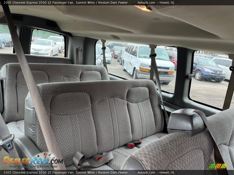 2005 Chevrolet Express 3500 15 Passenger Van Summit White / Medium Dark Pewter Photo #19