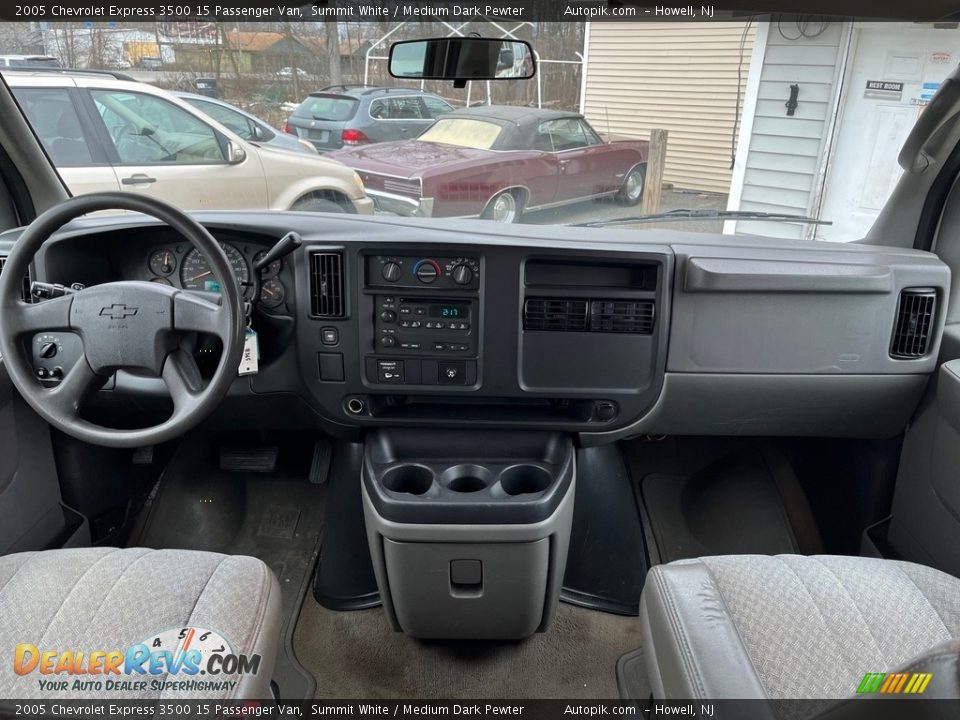 2005 Chevrolet Express 3500 15 Passenger Van Summit White / Medium Dark Pewter Photo #23