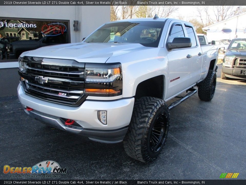 2019 Chevrolet Silverado LD LT Z71 Double Cab 4x4 Silver Ice Metallic / Jet Black Photo #2