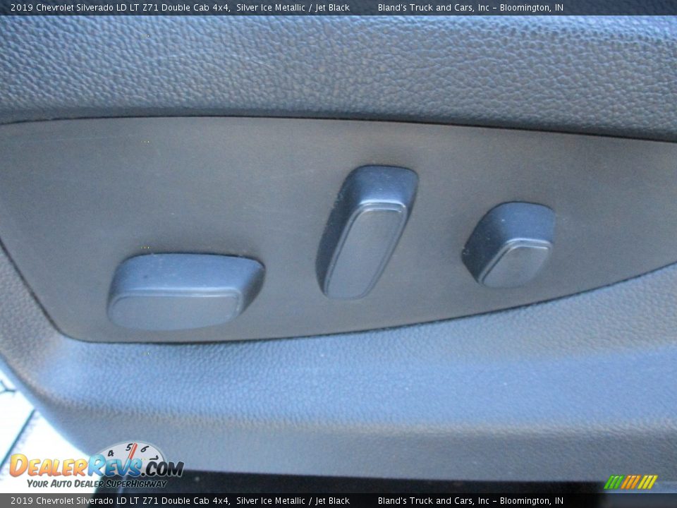 2019 Chevrolet Silverado LD LT Z71 Double Cab 4x4 Silver Ice Metallic / Jet Black Photo #10