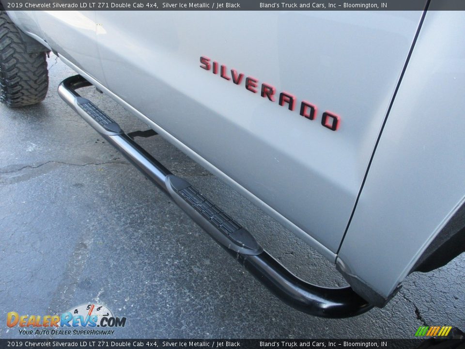 2019 Chevrolet Silverado LD LT Z71 Double Cab 4x4 Silver Ice Metallic / Jet Black Photo #32