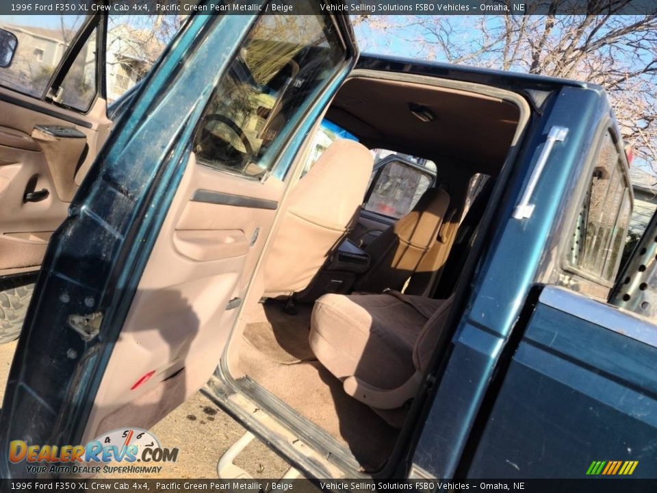 Rear Seat of 1996 Ford F350 XL Crew Cab 4x4 Photo #4