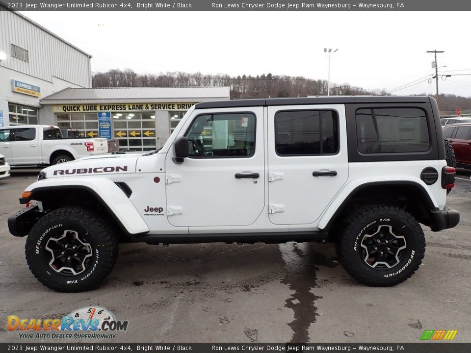 2023 Jeep Wrangler Unlimited Rubicon 4x4 Bright White / Black Photo #2