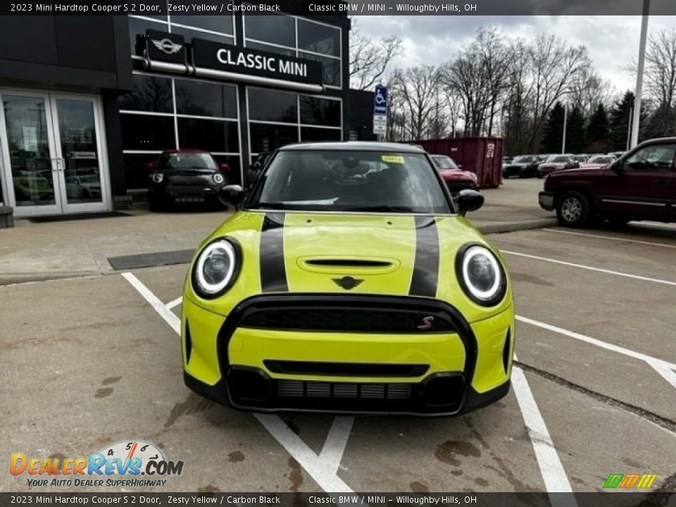 2023 Mini Hardtop Cooper S 2 Door Zesty Yellow / Carbon Black Photo #2