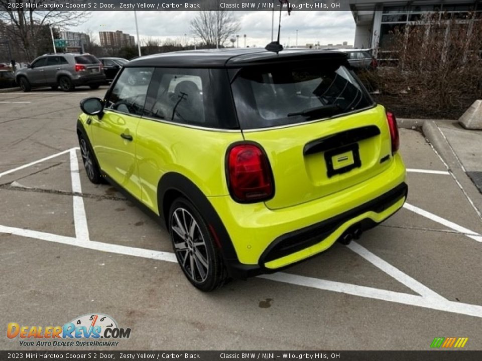 2023 Mini Hardtop Cooper S 2 Door Zesty Yellow / Carbon Black Photo #4