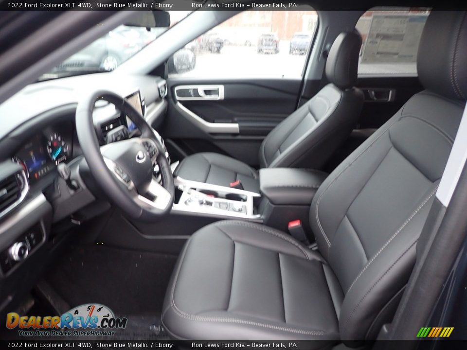 Front Seat of 2022 Ford Explorer XLT 4WD Photo #15