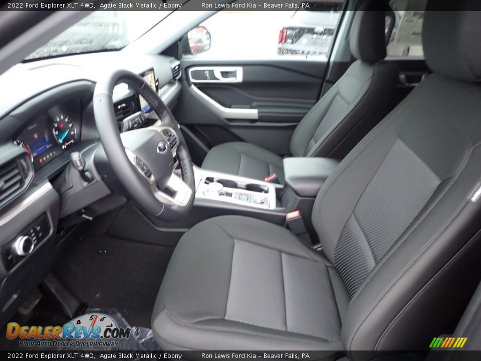 Front Seat of 2022 Ford Explorer XLT 4WD Photo #15