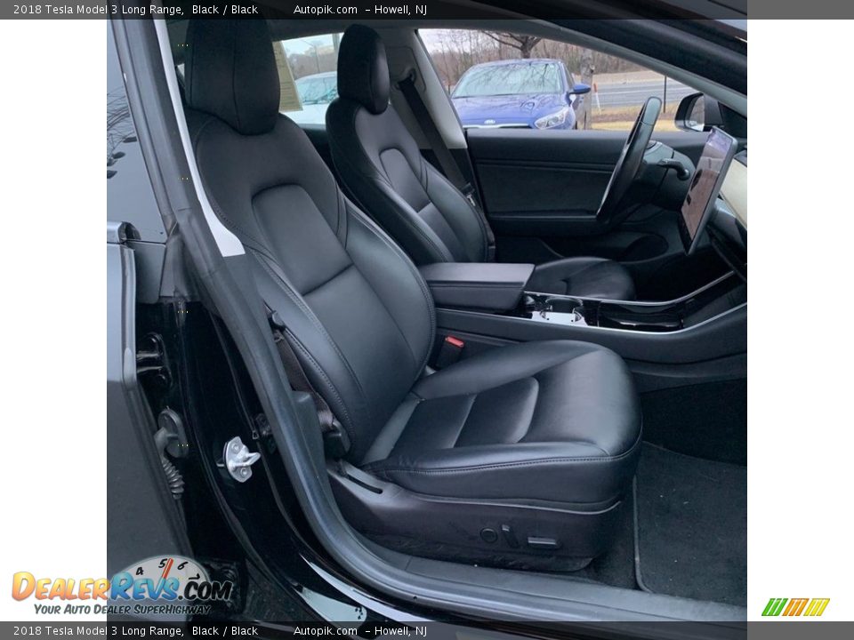 Front Seat of 2018 Tesla Model 3 Long Range Photo #10