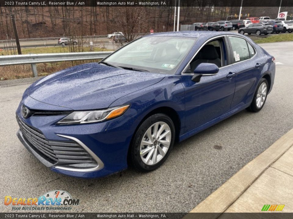 Front 3/4 View of 2023 Toyota Camry LE Photo #7