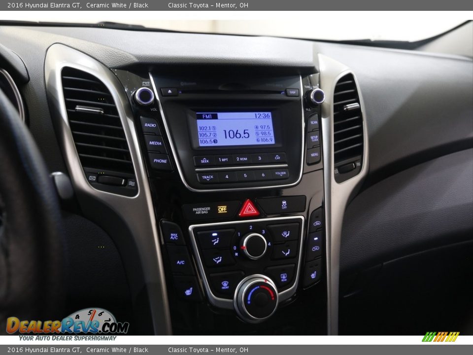 2016 Hyundai Elantra GT Ceramic White / Black Photo #9