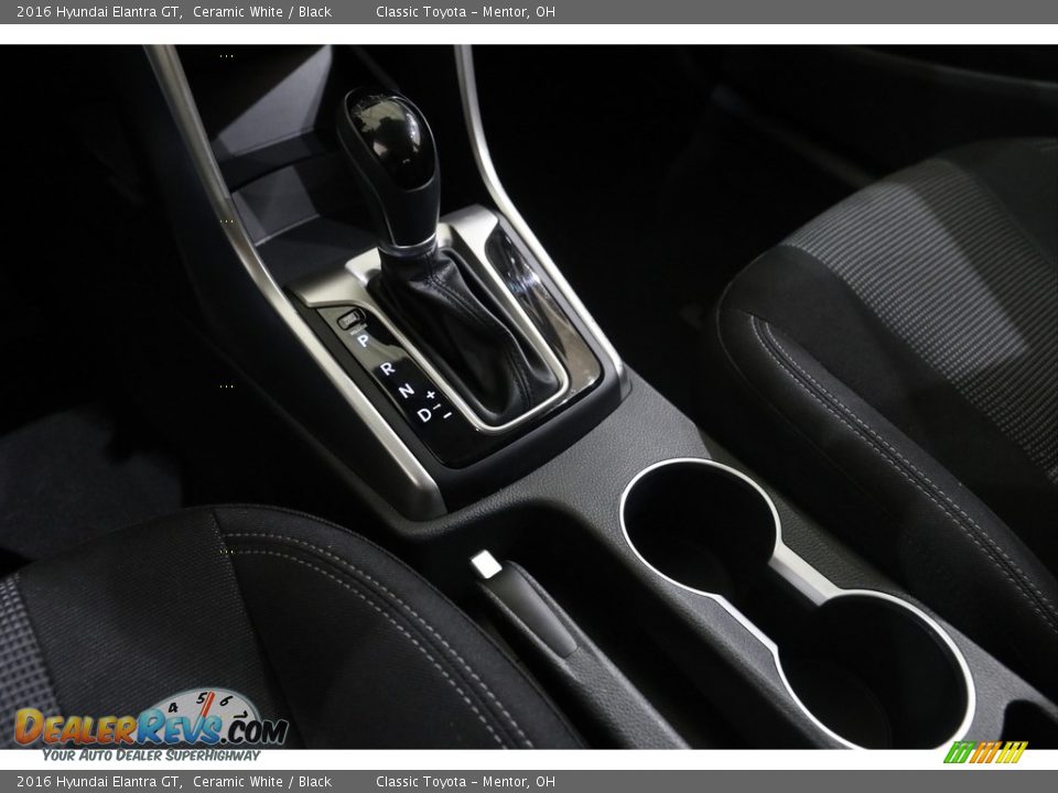2016 Hyundai Elantra GT Ceramic White / Black Photo #13