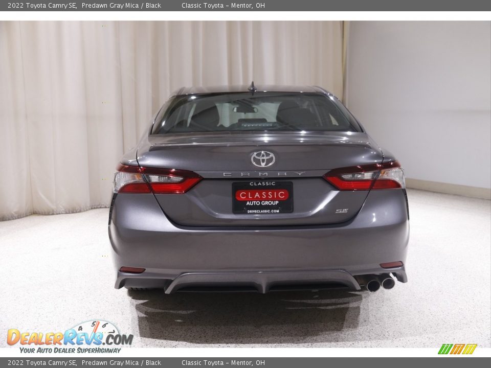 2022 Toyota Camry SE Predawn Gray Mica / Black Photo #17