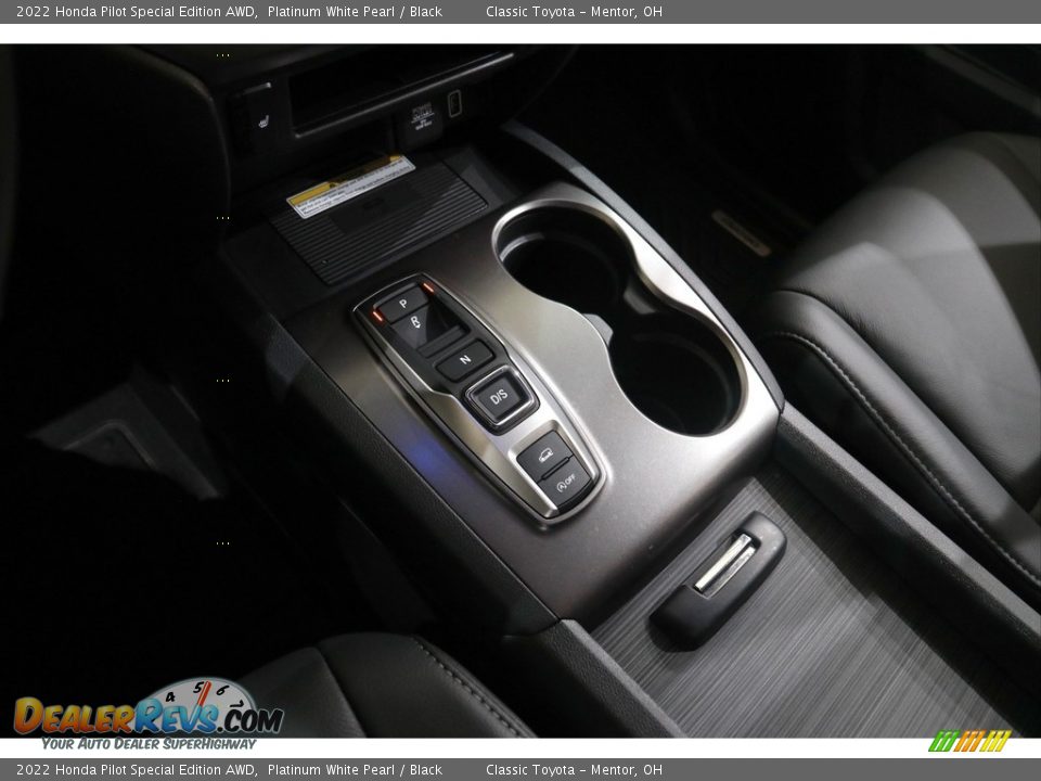 2022 Honda Pilot Special Edition AWD Platinum White Pearl / Black Photo #16