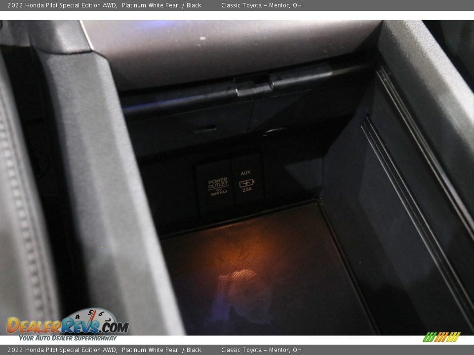 2022 Honda Pilot Special Edition AWD Platinum White Pearl / Black Photo #17