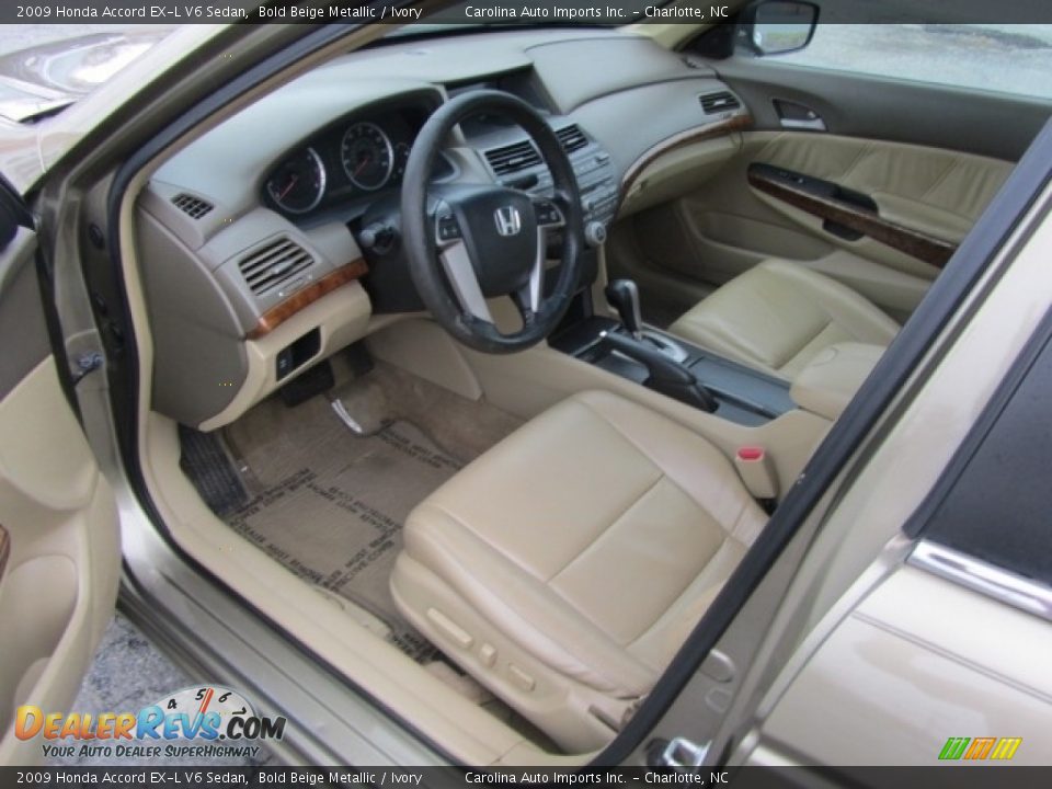 2009 Honda Accord EX-L V6 Sedan Bold Beige Metallic / Ivory Photo #16
