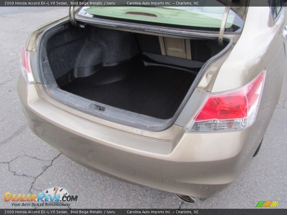 2009 Honda Accord EX-L V6 Sedan Bold Beige Metallic / Ivory Photo #19