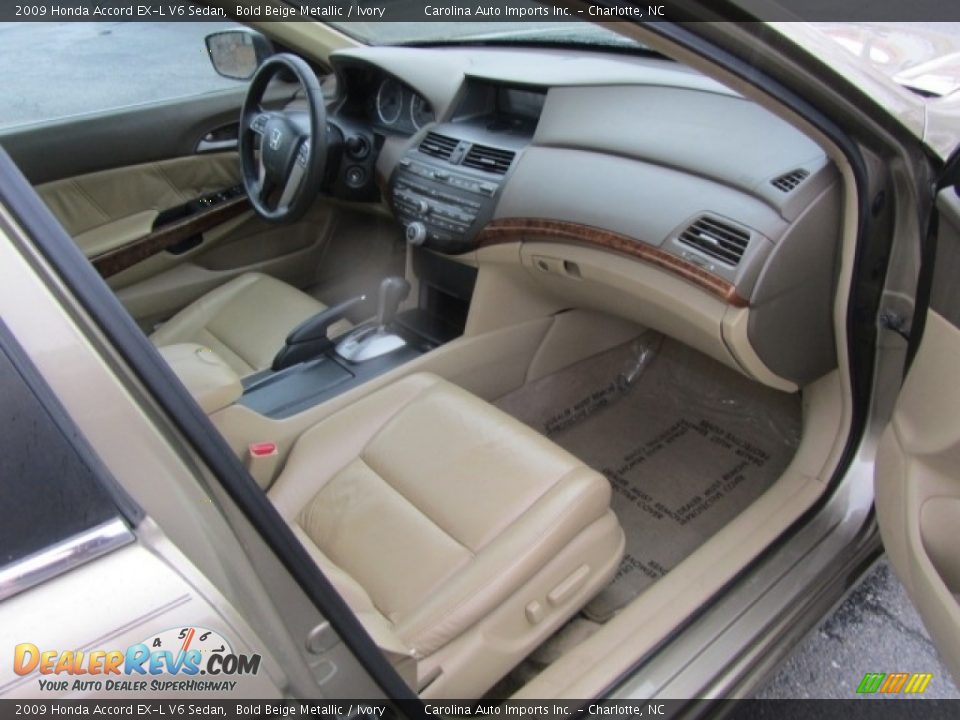 2009 Honda Accord EX-L V6 Sedan Bold Beige Metallic / Ivory Photo #20