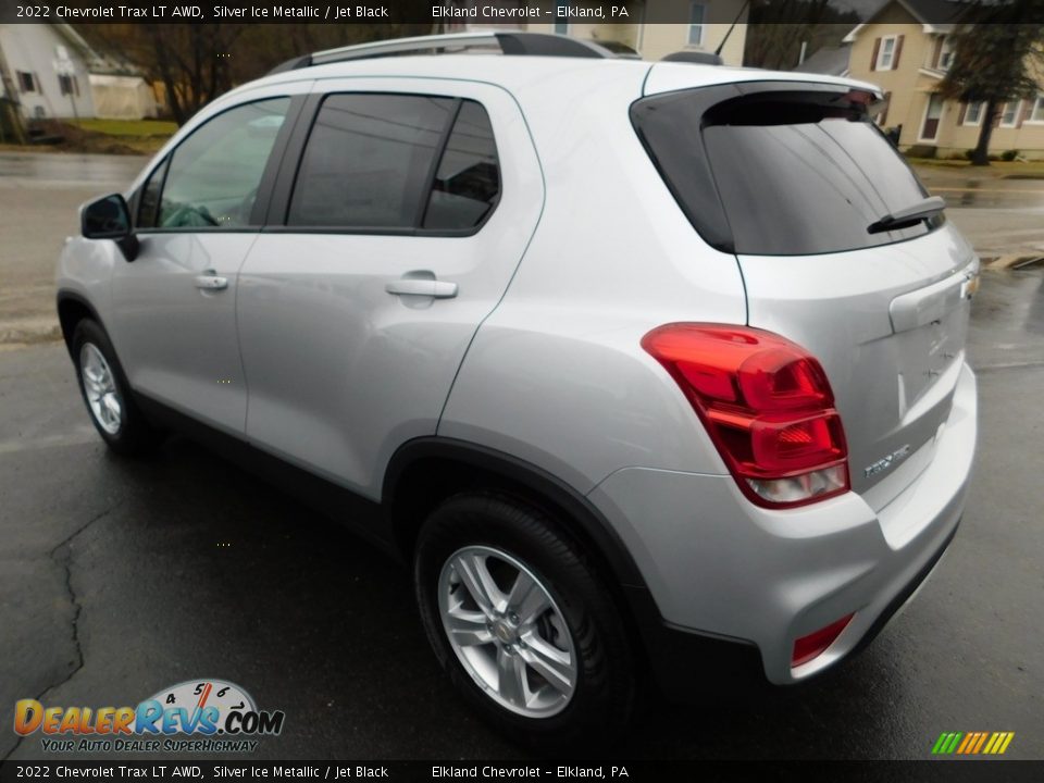 2022 Chevrolet Trax LT AWD Silver Ice Metallic / Jet Black Photo #9