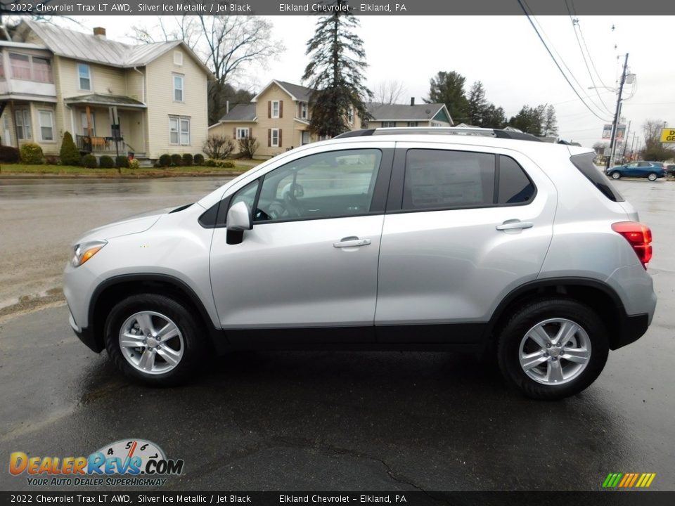 2022 Chevrolet Trax LT AWD Silver Ice Metallic / Jet Black Photo #10