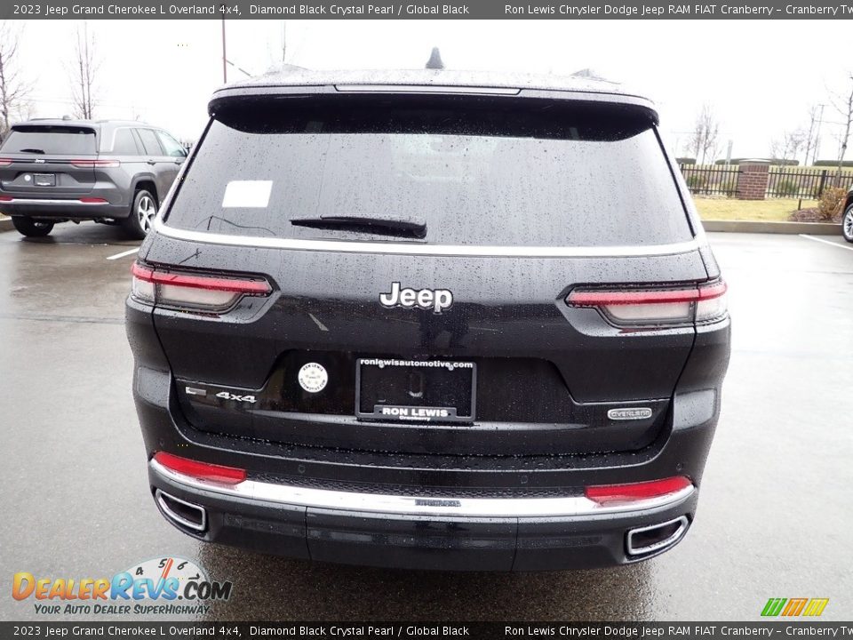 2023 Jeep Grand Cherokee L Overland 4x4 Diamond Black Crystal Pearl / Global Black Photo #4
