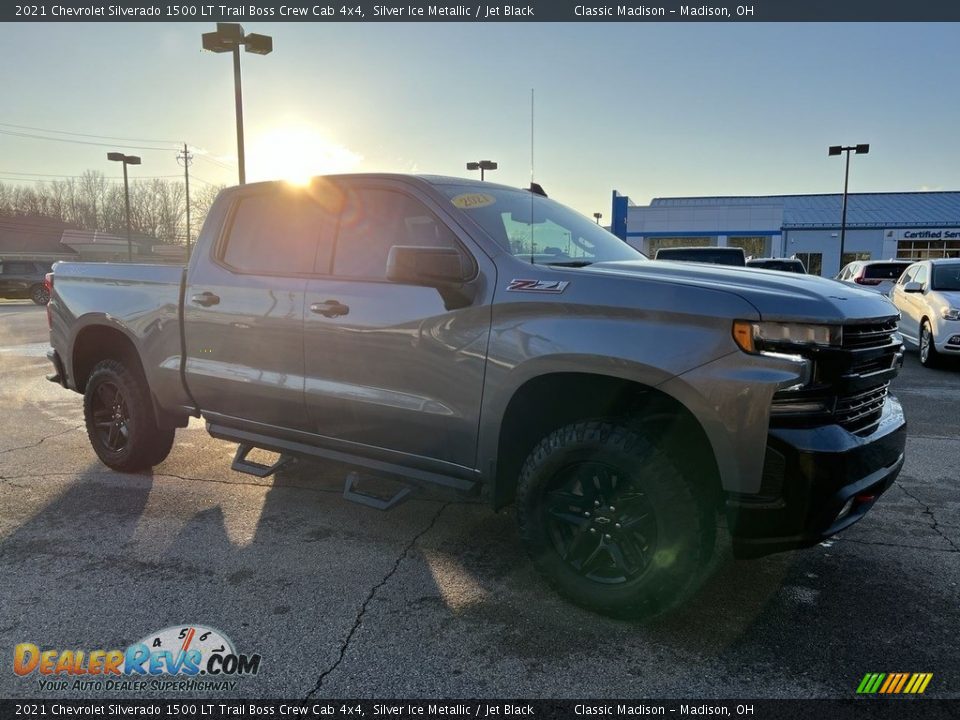2021 Chevrolet Silverado 1500 LT Trail Boss Crew Cab 4x4 Silver Ice Metallic / Jet Black Photo #4