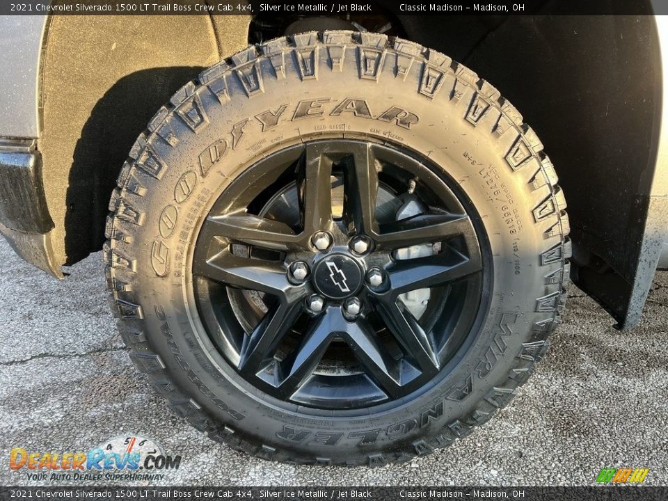 2021 Chevrolet Silverado 1500 LT Trail Boss Crew Cab 4x4 Silver Ice Metallic / Jet Black Photo #5