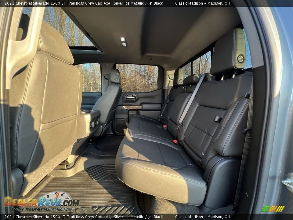 2021 Chevrolet Silverado 1500 LT Trail Boss Crew Cab 4x4 Silver Ice Metallic / Jet Black Photo #17