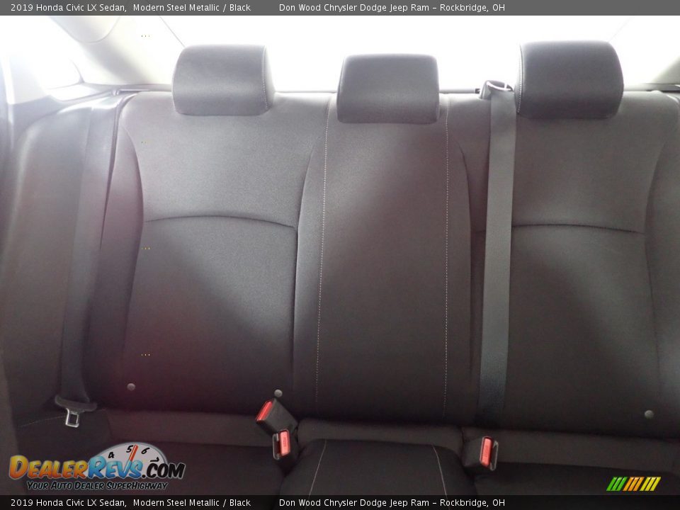 2019 Honda Civic LX Sedan Modern Steel Metallic / Black Photo #20