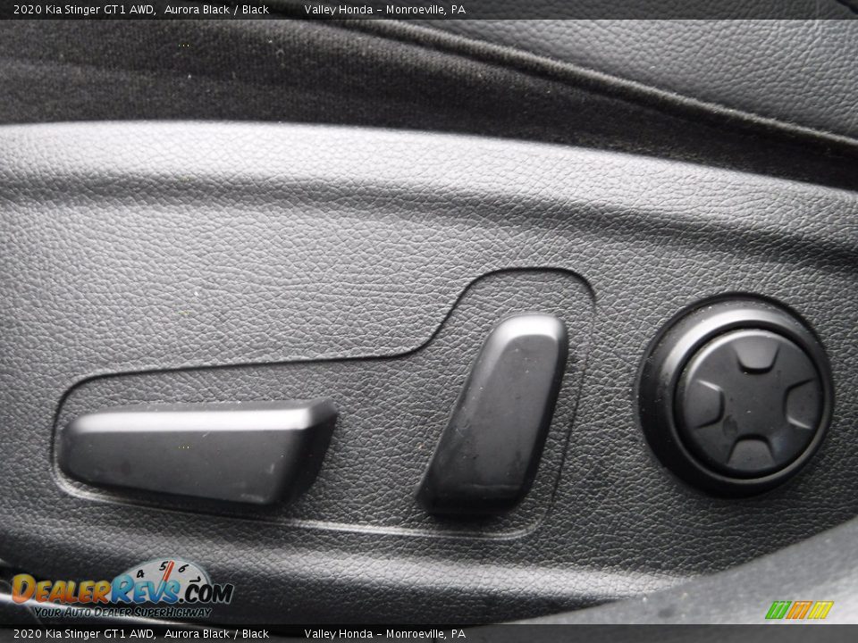 Controls of 2020 Kia Stinger GT1 AWD Photo #17