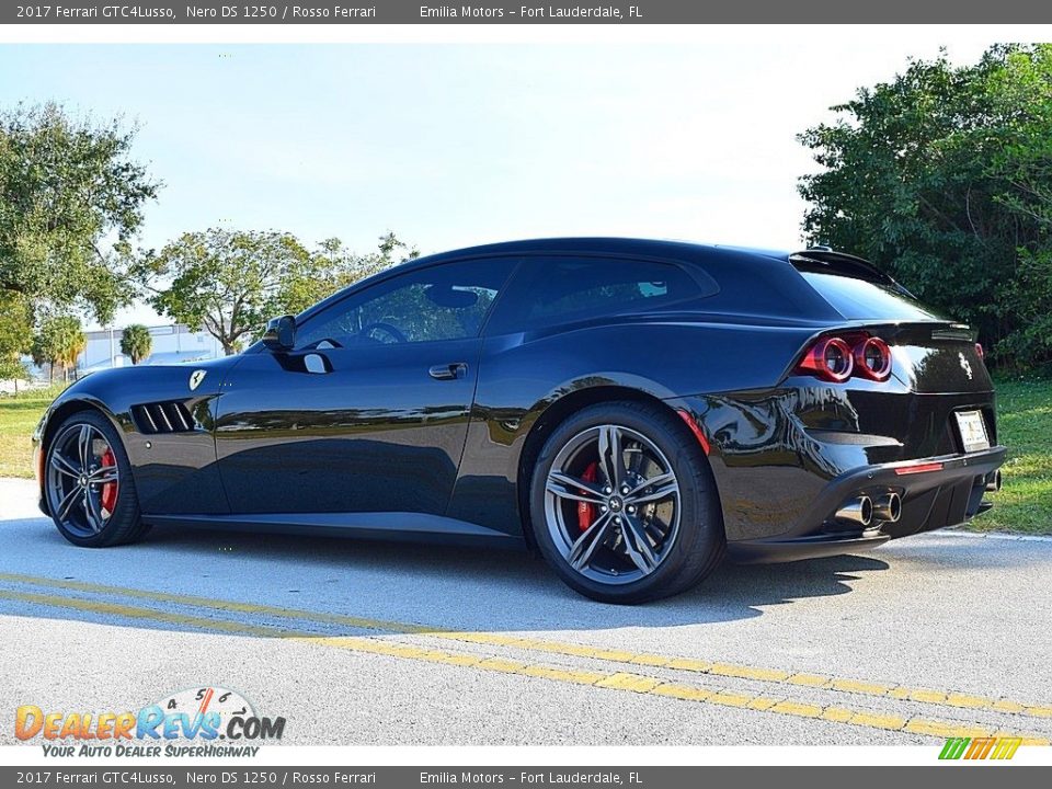 Nero DS 1250 2017 Ferrari GTC4Lusso  Photo #12