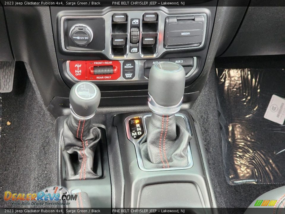 2023 Jeep Gladiator Rubicon 4x4 Shifter Photo #12