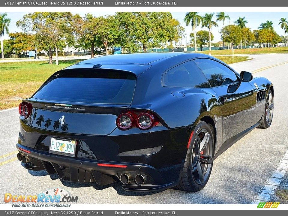 Nero DS 1250 2017 Ferrari GTC4Lusso  Photo #18
