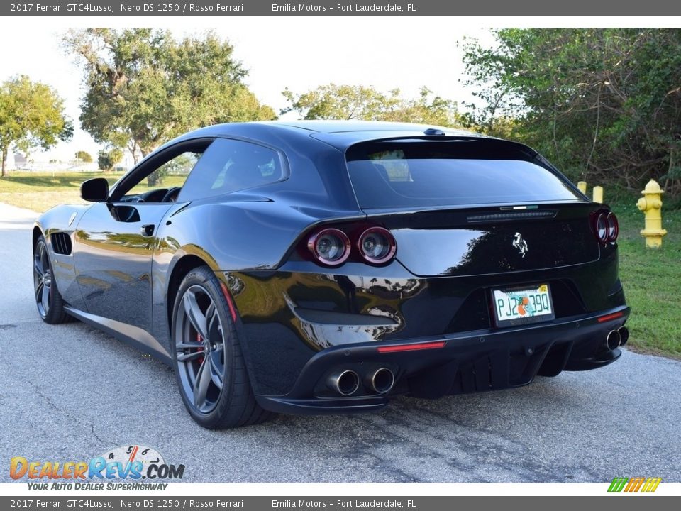 Nero DS 1250 2017 Ferrari GTC4Lusso  Photo #25