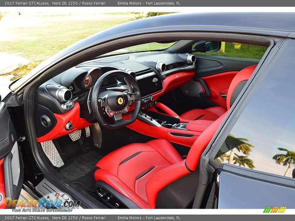 Rosso Ferrari Interior - 2017 Ferrari GTC4Lusso  Photo #33