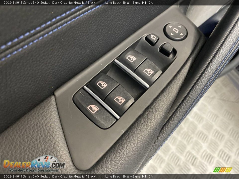 Door Panel of 2019 BMW 5 Series 540i Sedan Photo #13