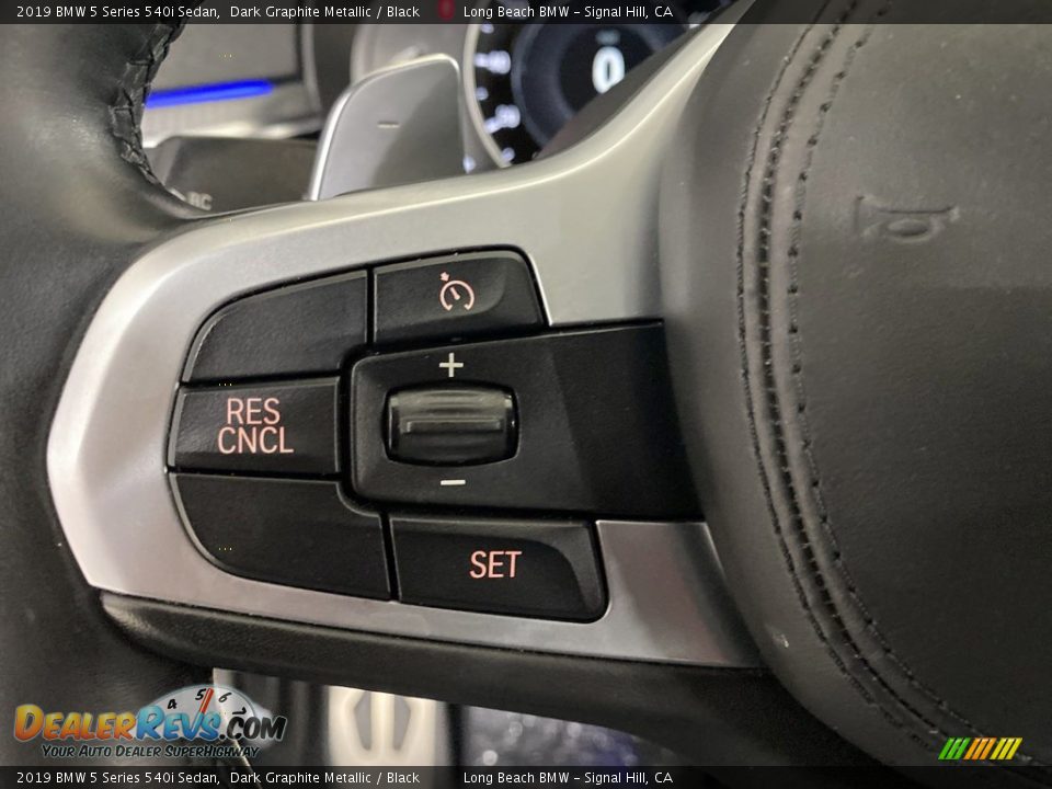 2019 BMW 5 Series 540i Sedan Steering Wheel Photo #18