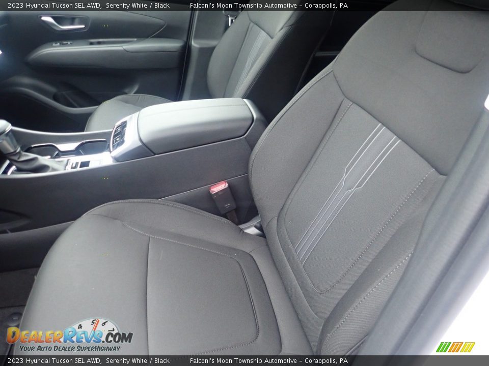 Front Seat of 2023 Hyundai Tucson SEL AWD Photo #11