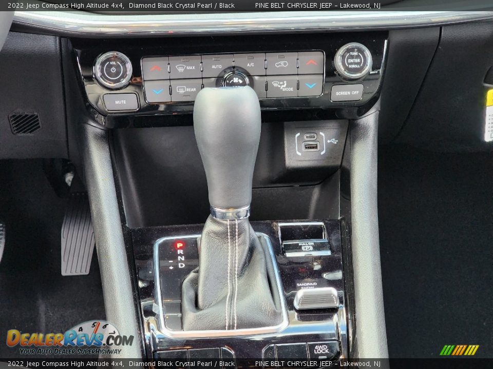2022 Jeep Compass High Altitude 4x4 Shifter Photo #13