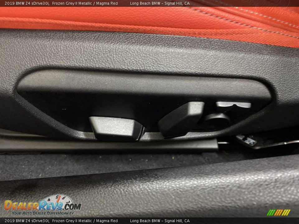 Controls of 2019 BMW Z4 sDrive30i Photo #14