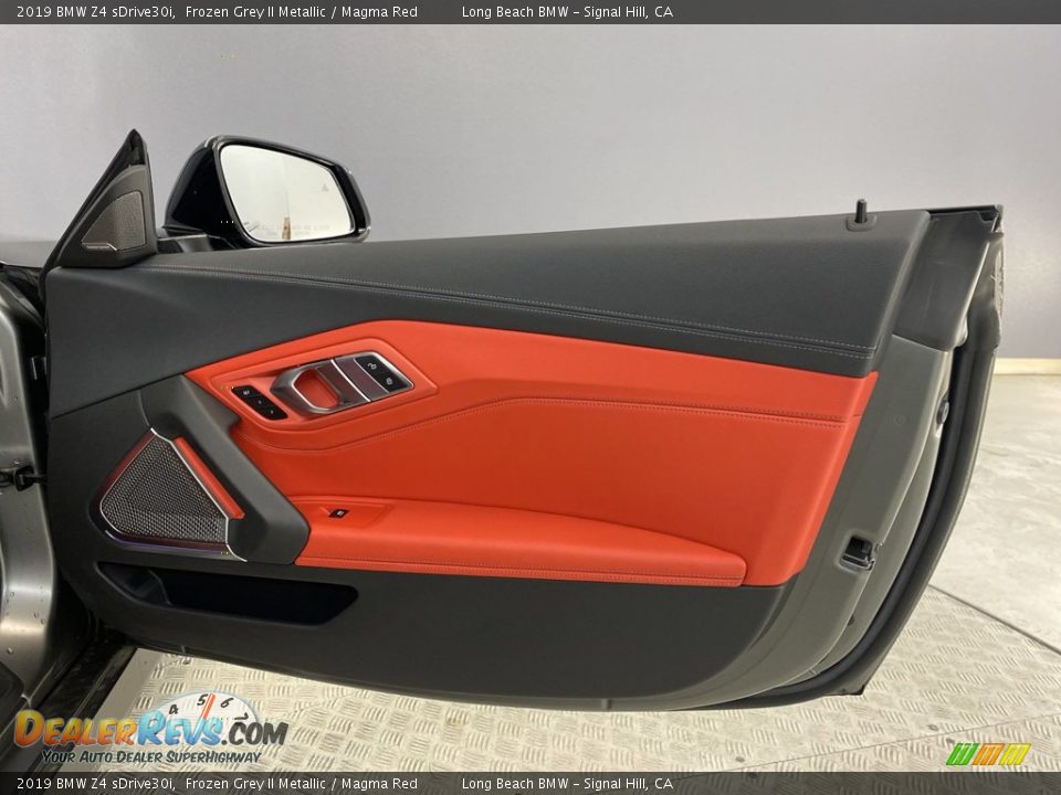 Door Panel of 2019 BMW Z4 sDrive30i Photo #31