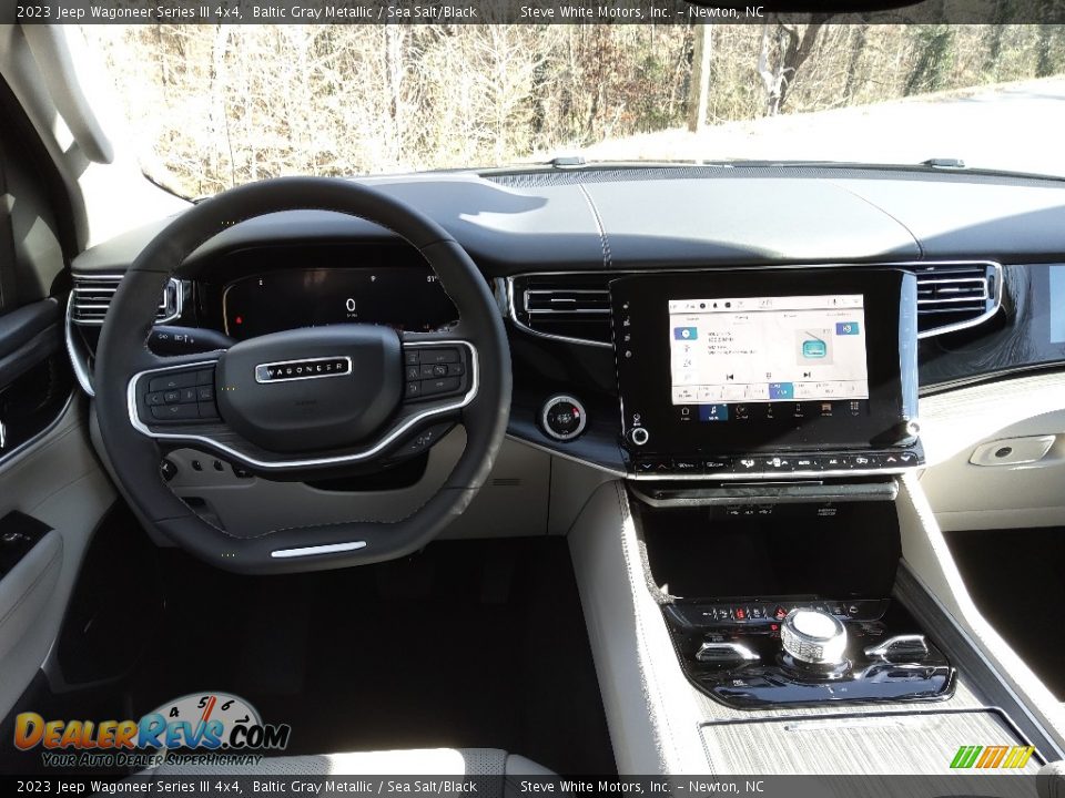 Dashboard of 2023 Jeep Wagoneer Series III 4x4 Photo #23