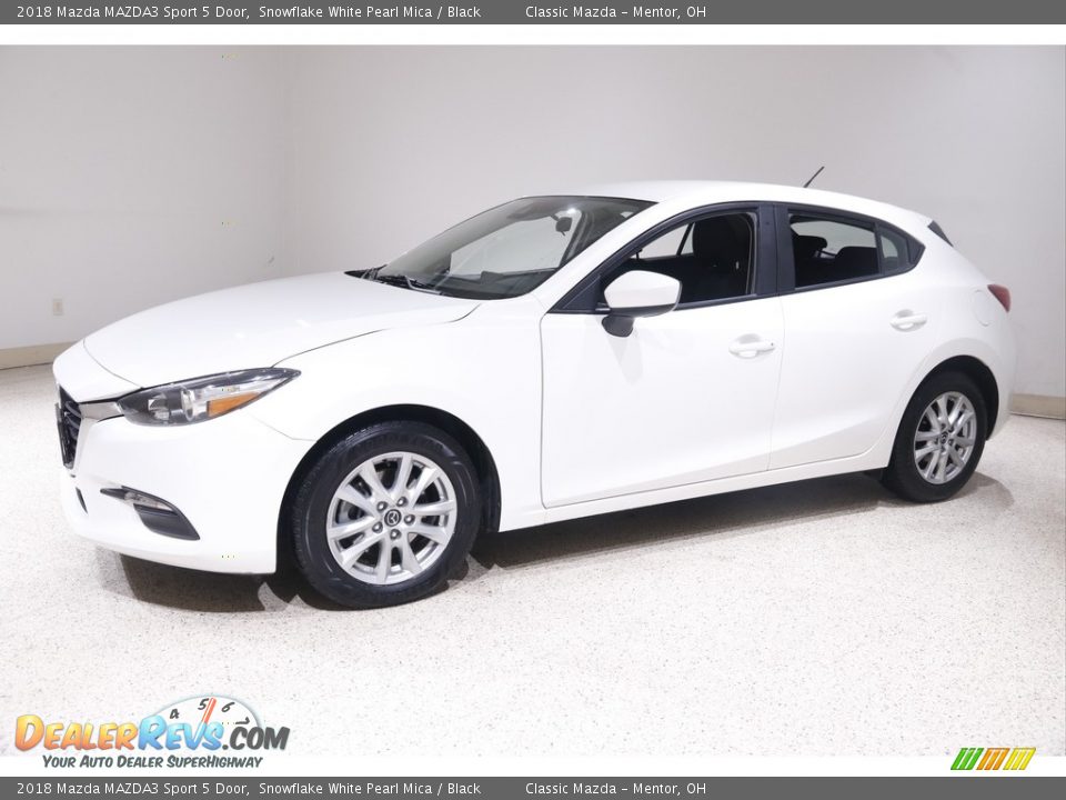2018 Mazda MAZDA3 Sport 5 Door Snowflake White Pearl Mica / Black Photo #3