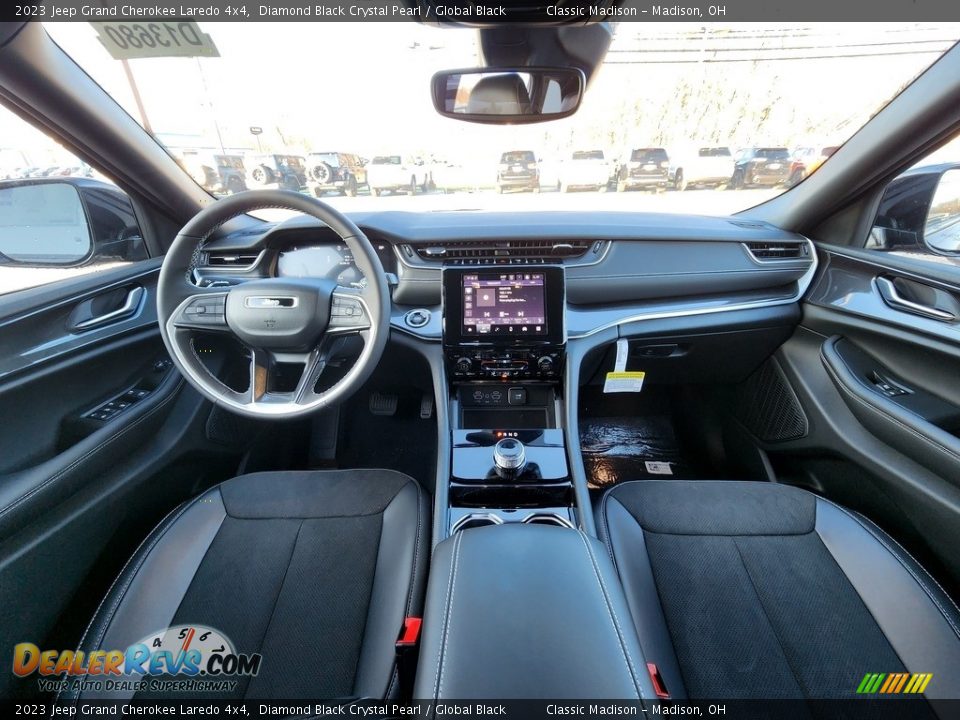 Front Seat of 2023 Jeep Grand Cherokee Laredo 4x4 Photo #4