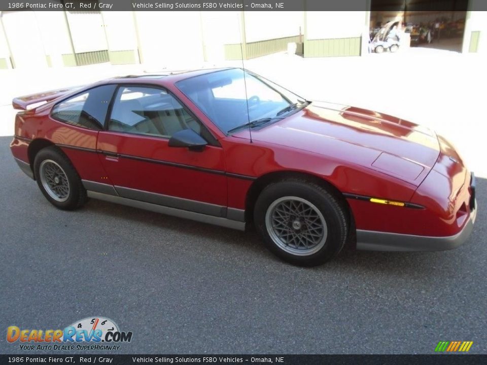 1986 Pontiac Fiero GT Red / Gray Photo #3