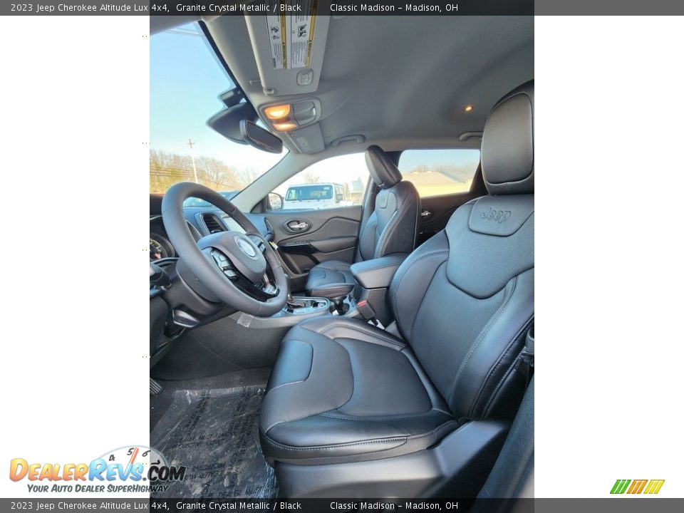 2023 Jeep Cherokee Altitude Lux 4x4 Granite Crystal Metallic / Black Photo #2